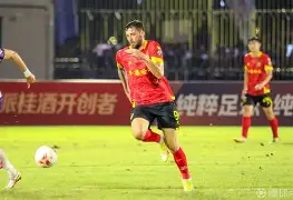 多特蒙德前锋连续独中两元,稳定球队进攻火力怎么样